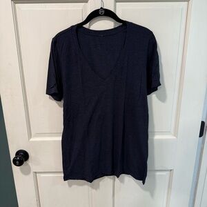 lululemon athletica Navy V-Neck Short Sleeve Tee